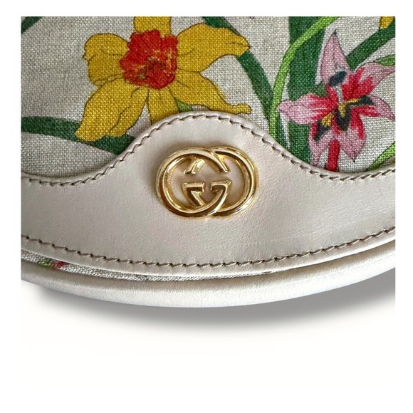 GUCCI Flora Canvas Mini Saddle Crossbody – Michele Era - Picture 2 of 5